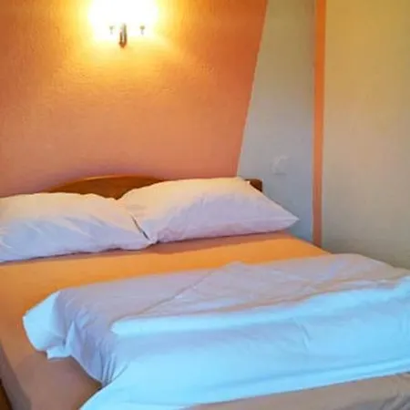 Мотель Motel Amer Pier Добой